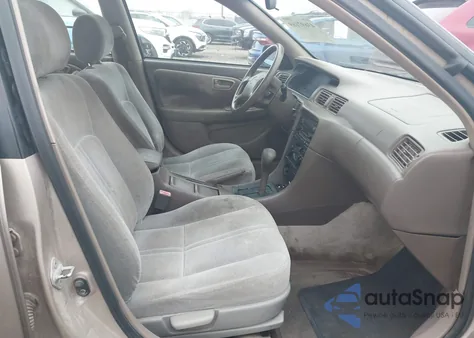 1998 Toyota Camry Le from USA, damaged, VIN 4T1BG22K0WU297704